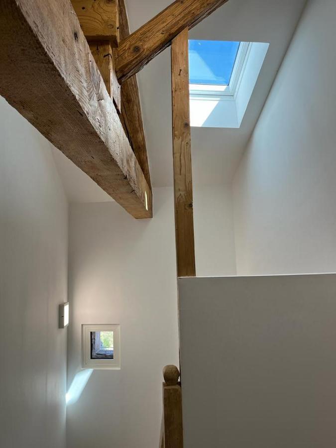 Superbe maison de ville, rénovée à 15 min de Lyon Saint-Symphorien-dʼOzon Exterior foto
